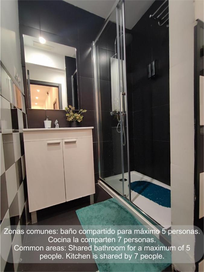 Chueca Rooms Madrid Luaran gambar